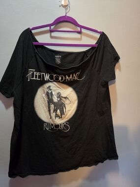 torrid Black Fleetwood Mac Rumours Graphic Tee with Cream Accent